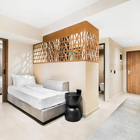 Eden Rock Hotel 4*